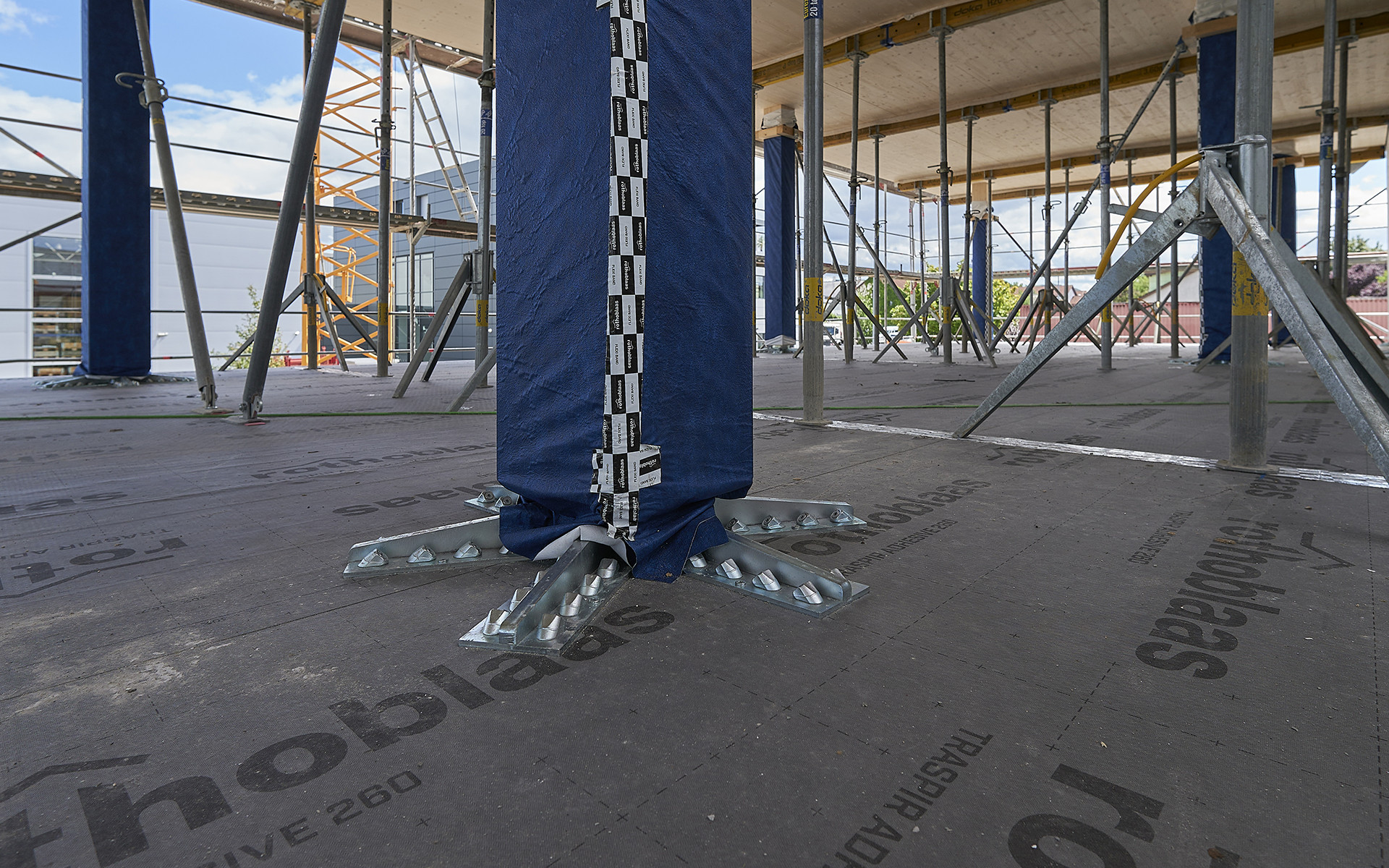 Sistema costruttivo post-and-slab